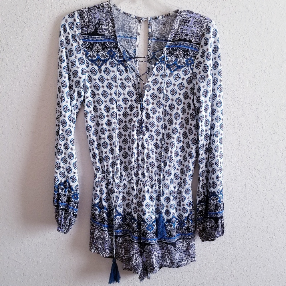 Rococo Womens Lace up romper Size Small
